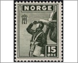 Used NK 334   Pilot 15 Øre Dark olive green