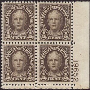 USA 1929 Mint Never Hinged Plateblock SC 653 Nathan Hale (1755-1776), American Soldier and Spy Olive brown 0.5 Cent 1929